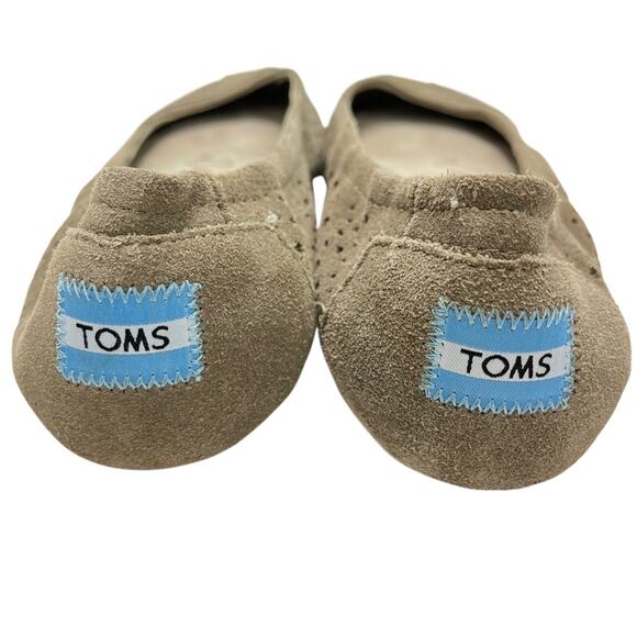 Toms Beige Taupe Casual Flats Boho Slip On Loafers Laser Cut Outs Shoes sz 8 - Picture 2 of 16